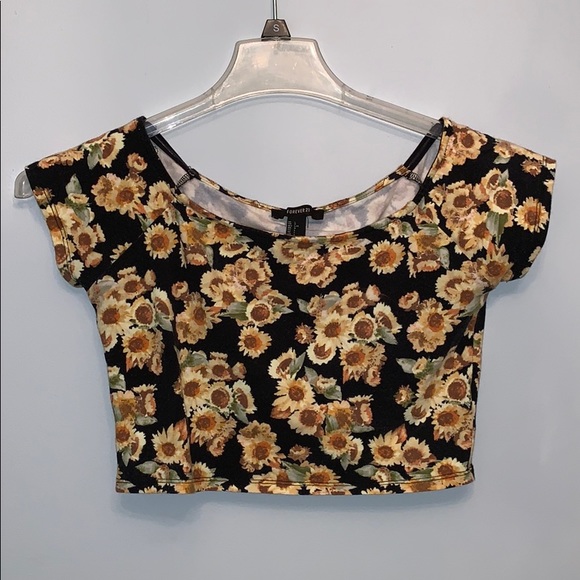 Forever 21 Tops - Crop top